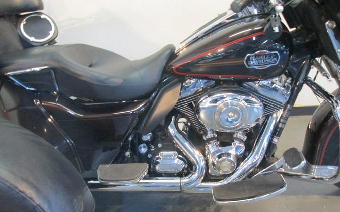 2011 Harley-Davidson® FLHTCUTG - Tri Glide® Ultra Classic®