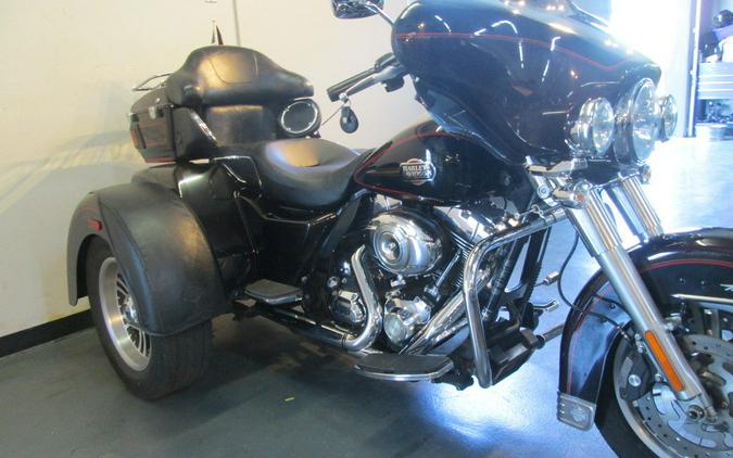 2011 Harley-Davidson® FLHTCUTG - Tri Glide® Ultra Classic®