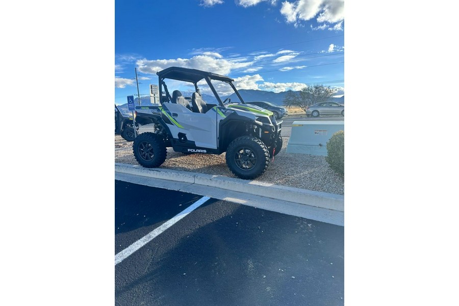 2024 Polaris Industries GENERAL XP 1000 SPORT - GHOST GRAY