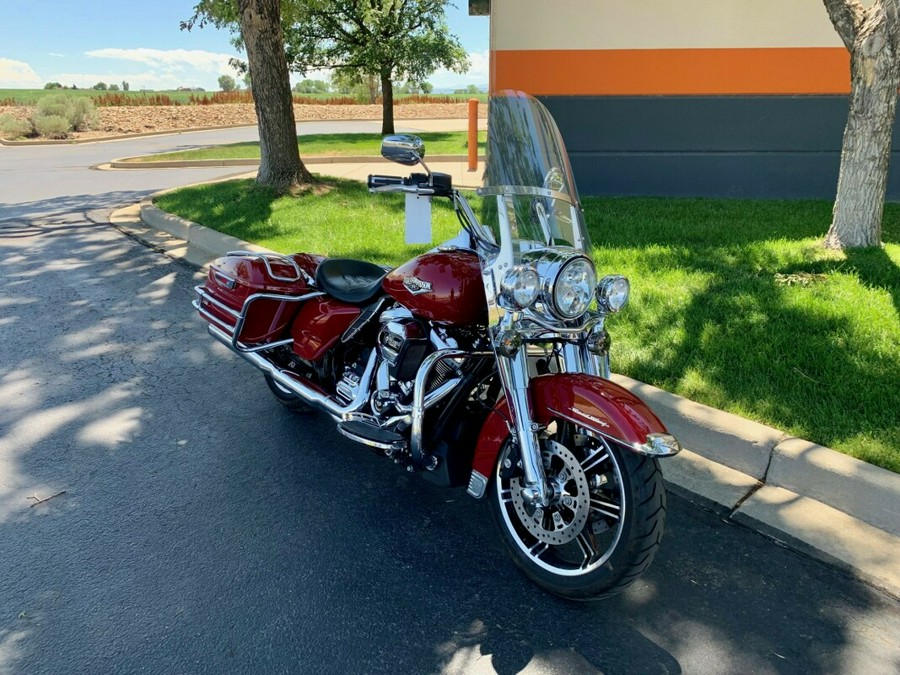 2021 Harley-Davidson Road King Billiard Red