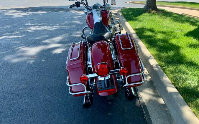 2021 Harley-Davidson Road King Billiard Red