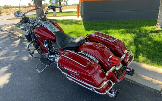 2021 Harley-Davidson Road King Billiard Red