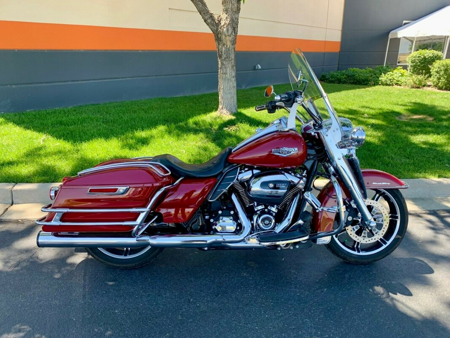 2021 Harley-Davidson Road King Billiard Red