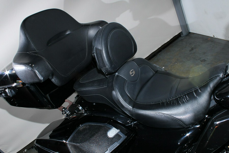 Used 2019 Harley-Davidson Road Glide Grand American Touring FLTRX Motorcycle For Sale In Miami, Florida