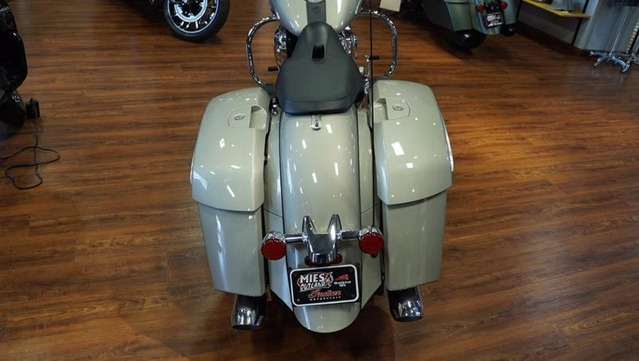 2023 Indian Motorcycle® Chieftain® Limited Silver Quartz Metallic