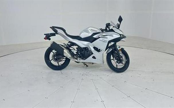 2025 Kawasaki Ninja 500 ABS