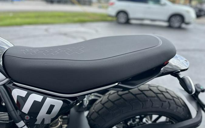 2025 Ducati Scrambler Icon Thrilling Black - 004733