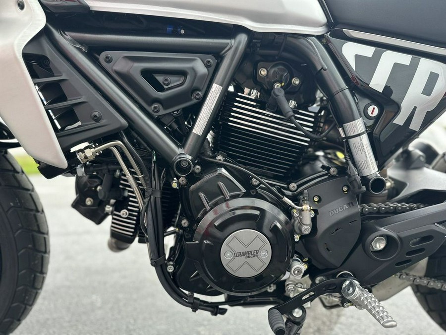 2025 Ducati Scrambler Icon Thrilling Black - 004733