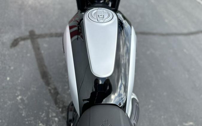 2025 Ducati Scrambler Icon Thrilling Black - 004733