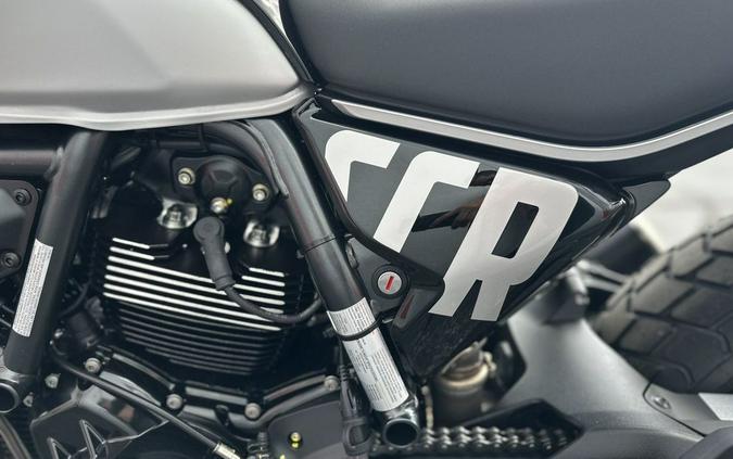 2025 Ducati Scrambler Icon Thrilling Black - 004733