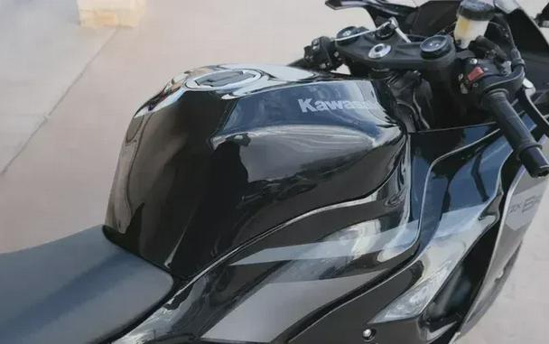 2026 KAWASAKI NINJA ZX-6R