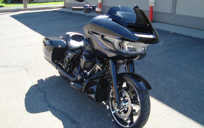 2026 Harley-Davidson® Road Glide® Vivid Black Black Trim