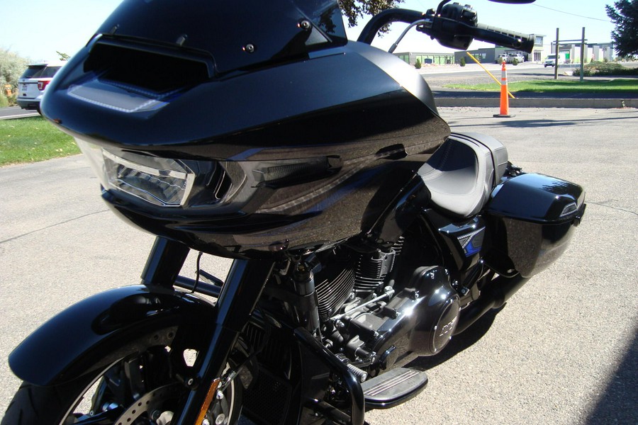 2026 Harley-Davidson® Road Glide® Vivid Black Black Trim