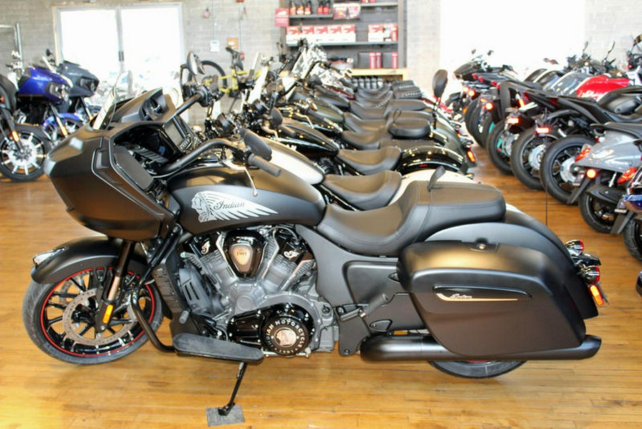 2023 Indian Motorcycle® Challenger® Dark Horse® Black Smoke