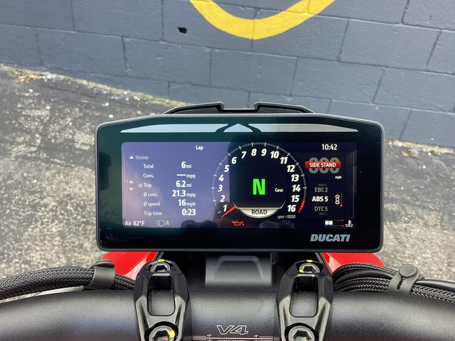 2026 Ducati Streetfighter V4