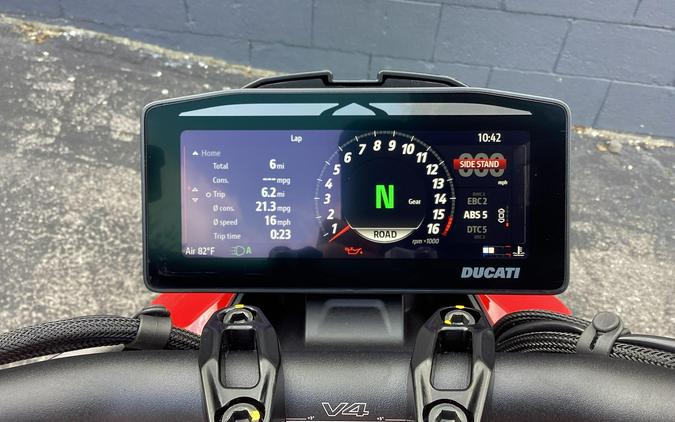 2026 Ducati Streetfighter V4