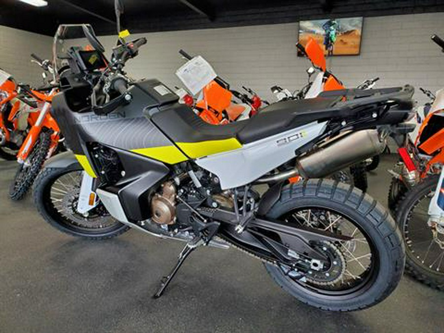 2023 Husqvarna Norden 901