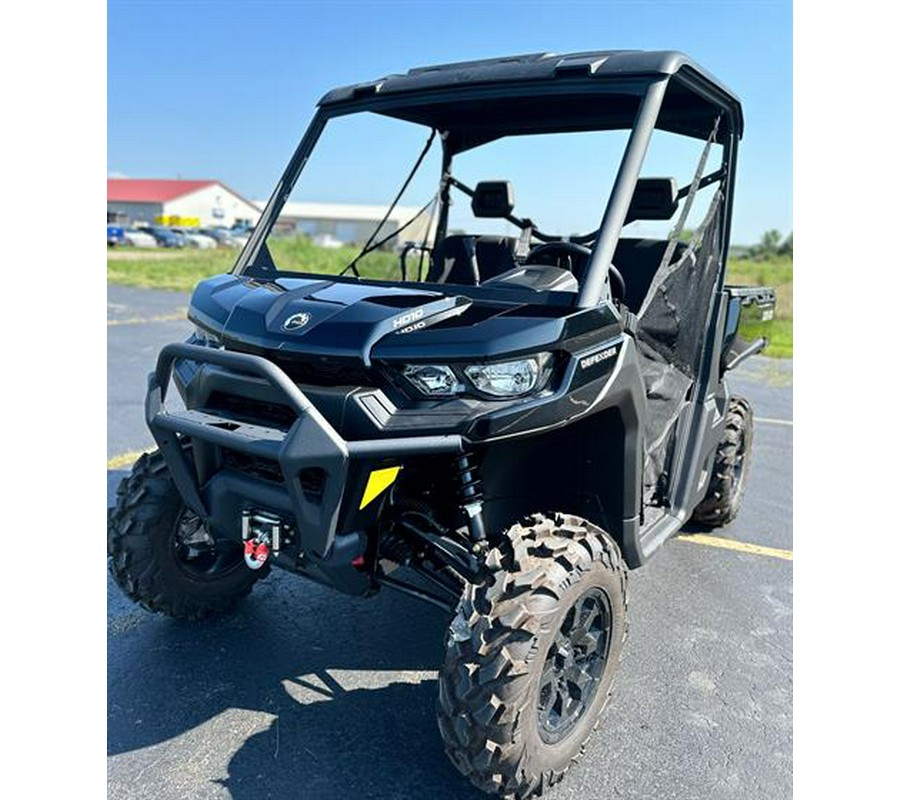 2024 Can-Am Defender XT HD10