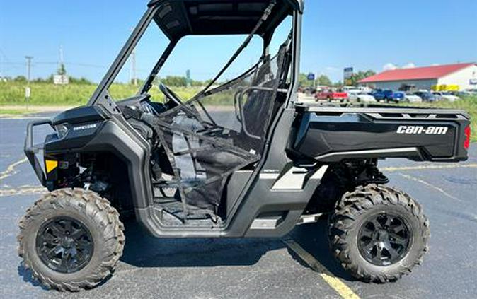 2024 Can-Am Defender XT HD10