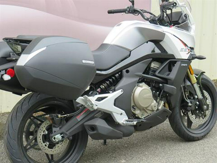 2023 CFMOTO 650 Adventura