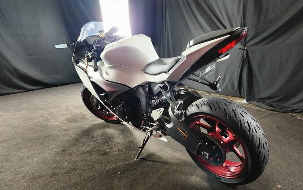 2024 KAWASAKI NINJA ZX-6R (NON-ABS) - F002192