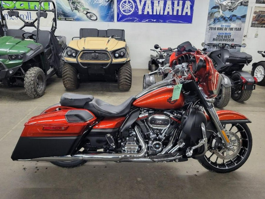 2018 Harley-Davidson® FLHXSE - CVO™ Street Glide®