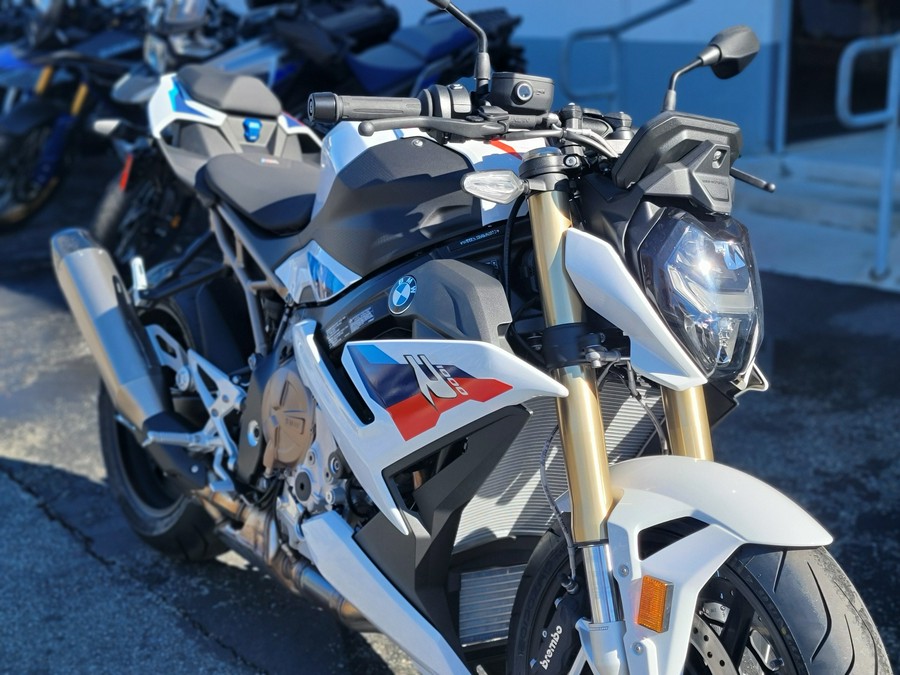 2024 BMW S 1000 R