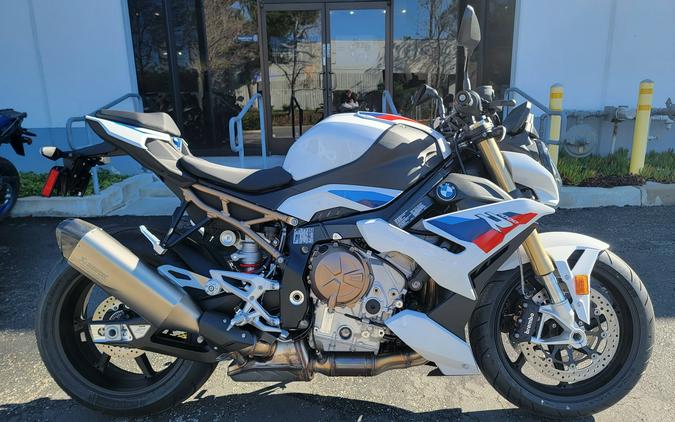 2024 BMW S 1000 R