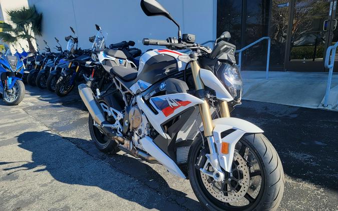 2024 BMW S 1000 R