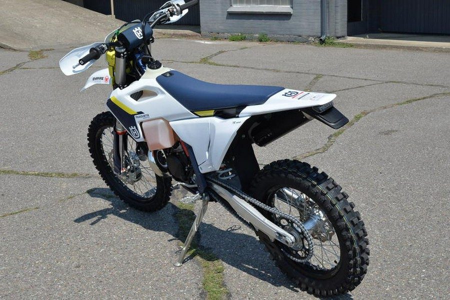 2025 Husqvarna® TE 300