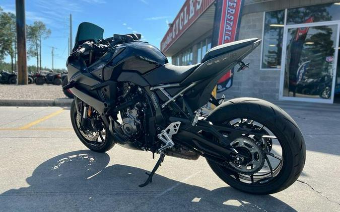 2025 Suzuki GSX-8R