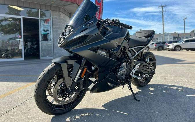 2025 Suzuki GSX-8R