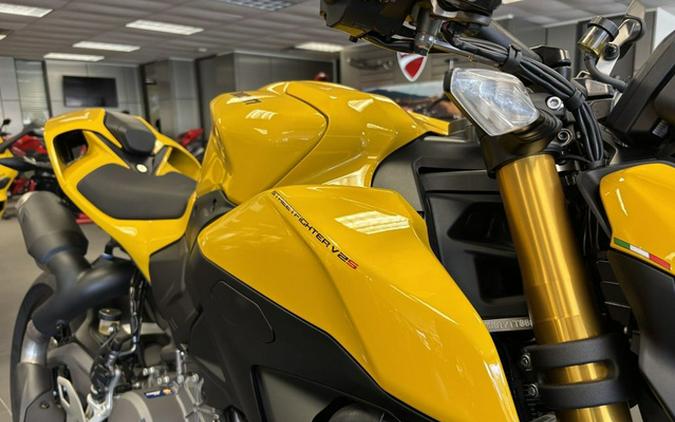 2026 Ducati Streetfighter V2 S Ducati Yellow