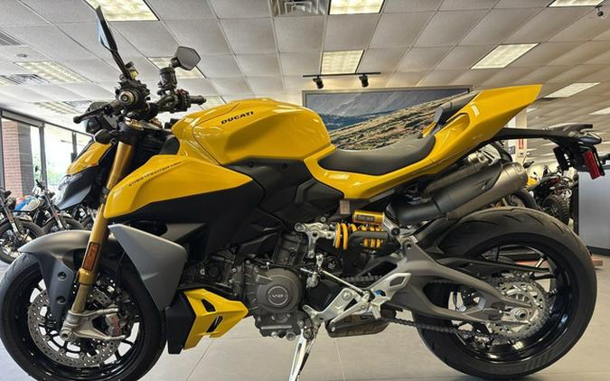2026 Ducati Streetfighter V2 S Ducati Yellow