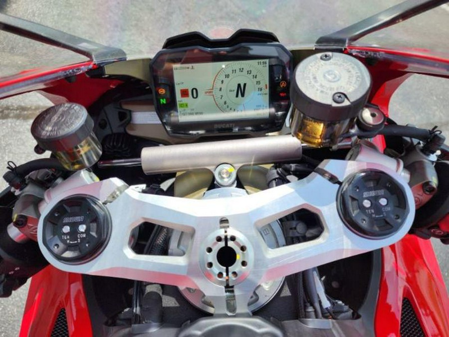 2024 Ducati Panigale V4 Red