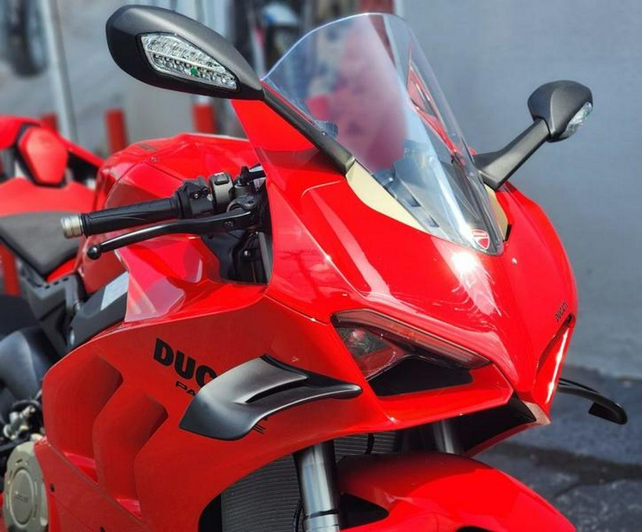 2024 Ducati Panigale V4 Red