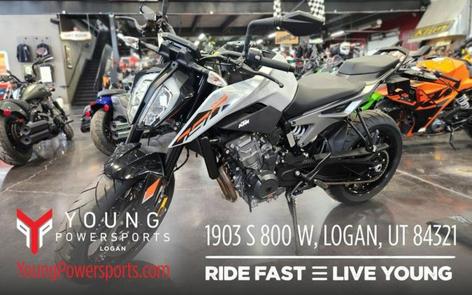 2024 KTM 790 Duke