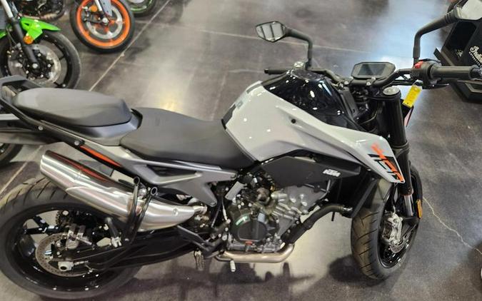 2023 KTM 790 Duke First Look [7 Fast Facts]