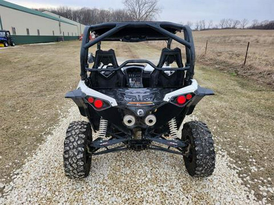 2016 Can-Am Maverick 1000R