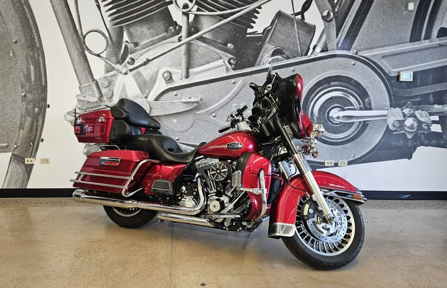 2012 Harley-Davidson® FLHTCU - Electra Glide® Ultra Classic