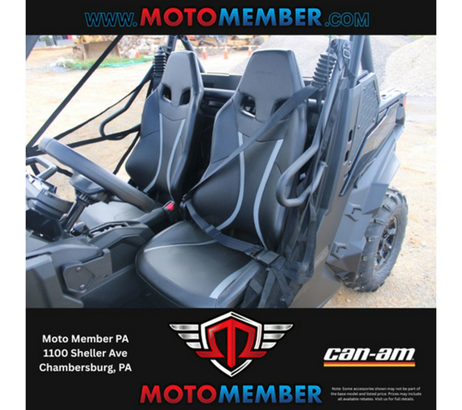 2026 Can-Am Maverick Trail DPS 700