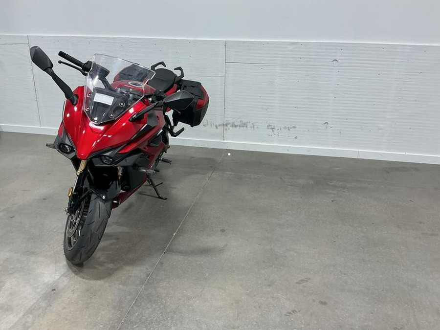 2024 Suzuki GSX-S1000GT Plus