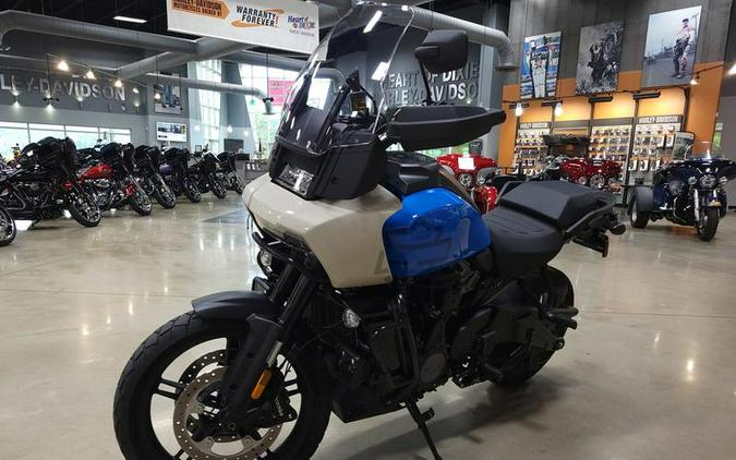 2022 Harley-Davidson® RA1250S - Pan America™ 1250 Special
