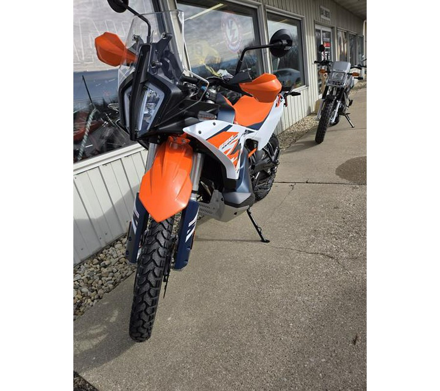 2025 KTM 890 Adventure R