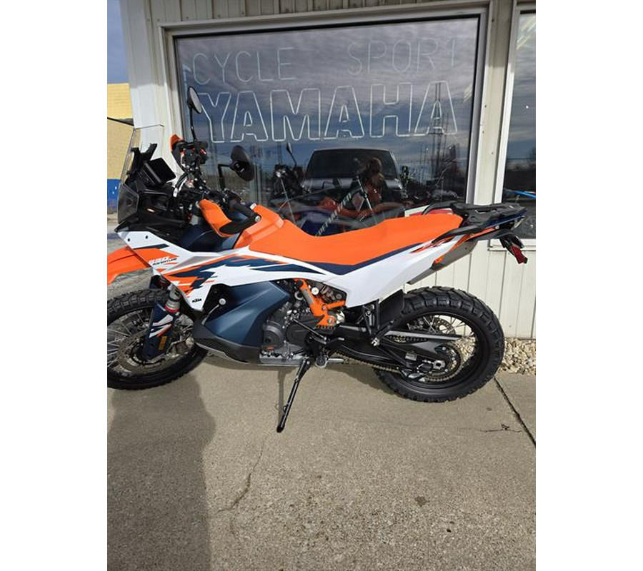 2025 KTM 890 Adventure R