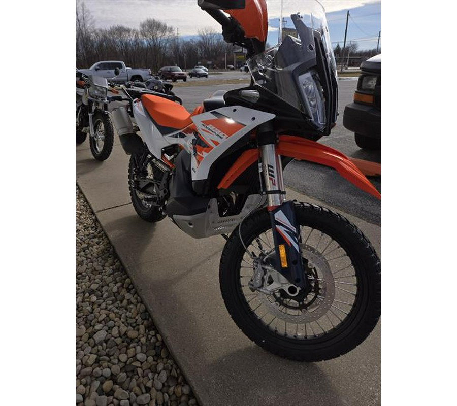 2025 KTM 890 Adventure R