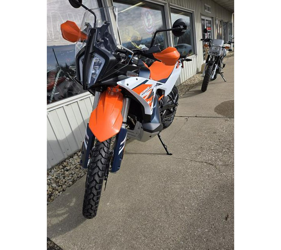 2025 KTM 890 Adventure R