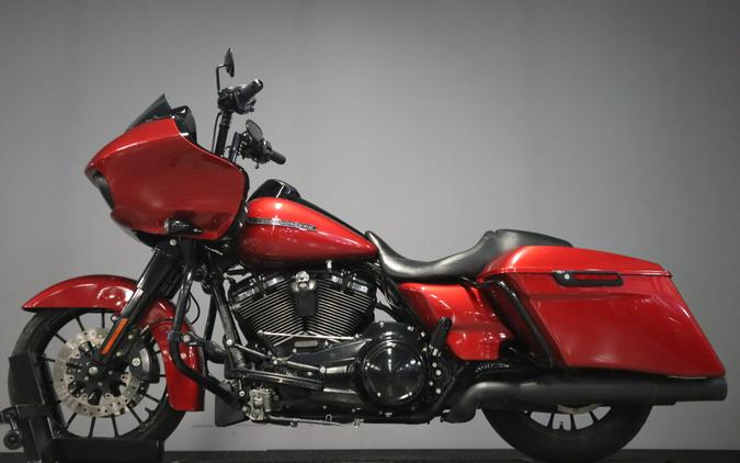 2018 Harley-Davidson Road Glide Special FLTRXS