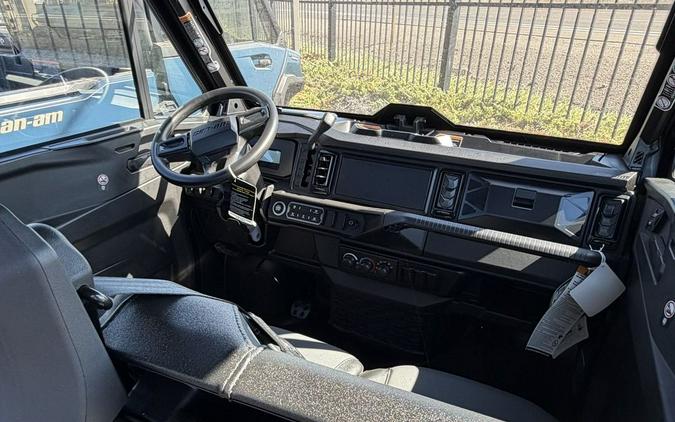 2026 Can-Am® Defender MAX XT CAB HD11