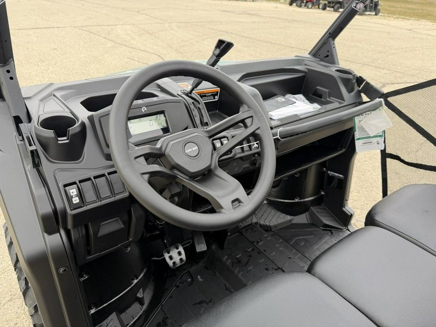2026 Can-Am® Defender DPS HD10